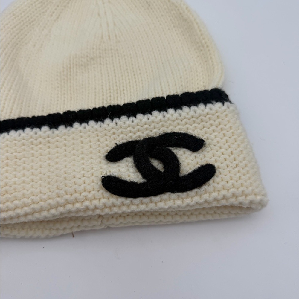 Ivory Knit Beanie with‎ Black CC Logo - Picture 4 of 6